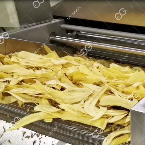 máy chiên chuối chiên ngoài trời.jpg